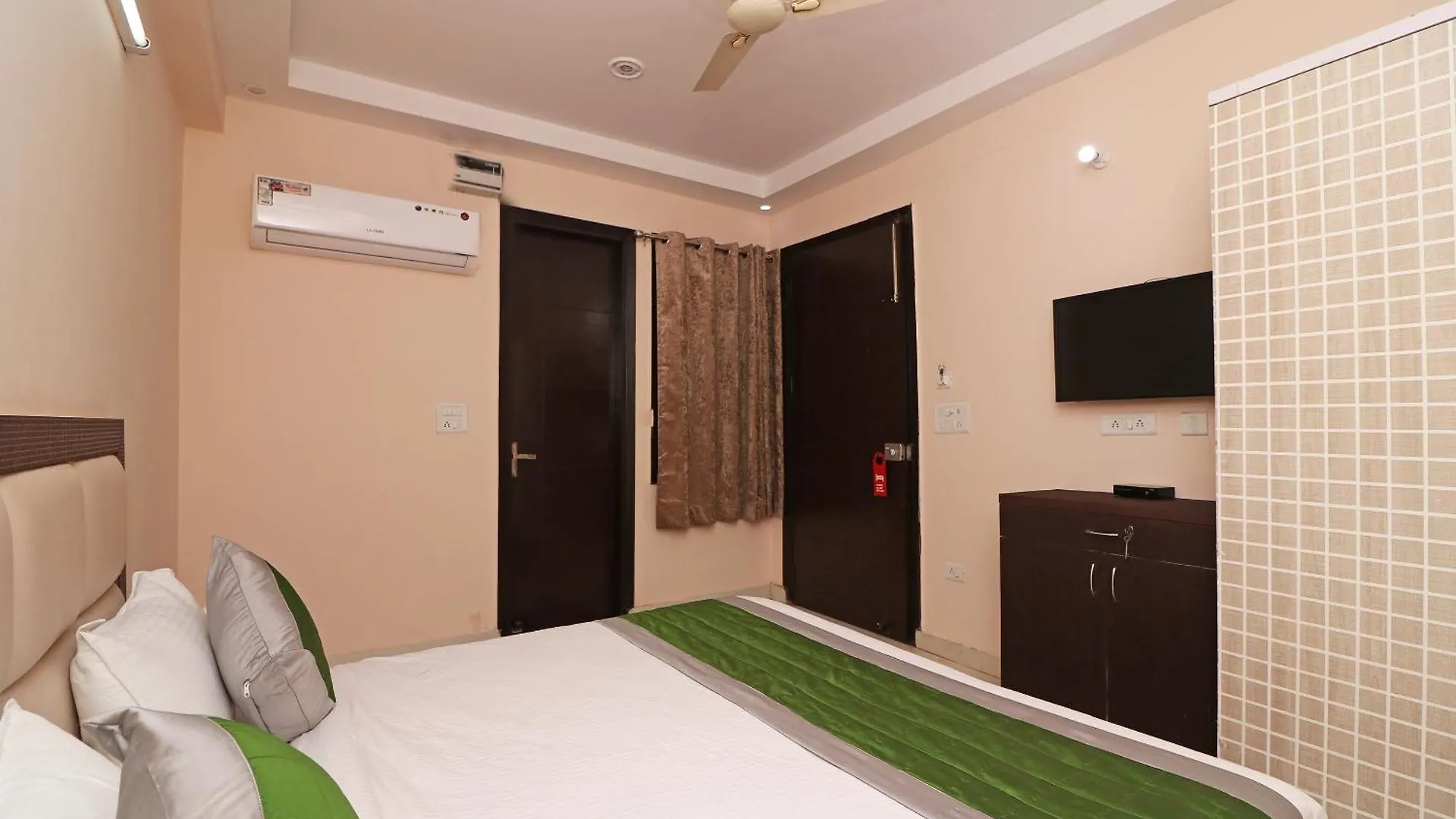 Hotel O Avalon Palace New Delhi India