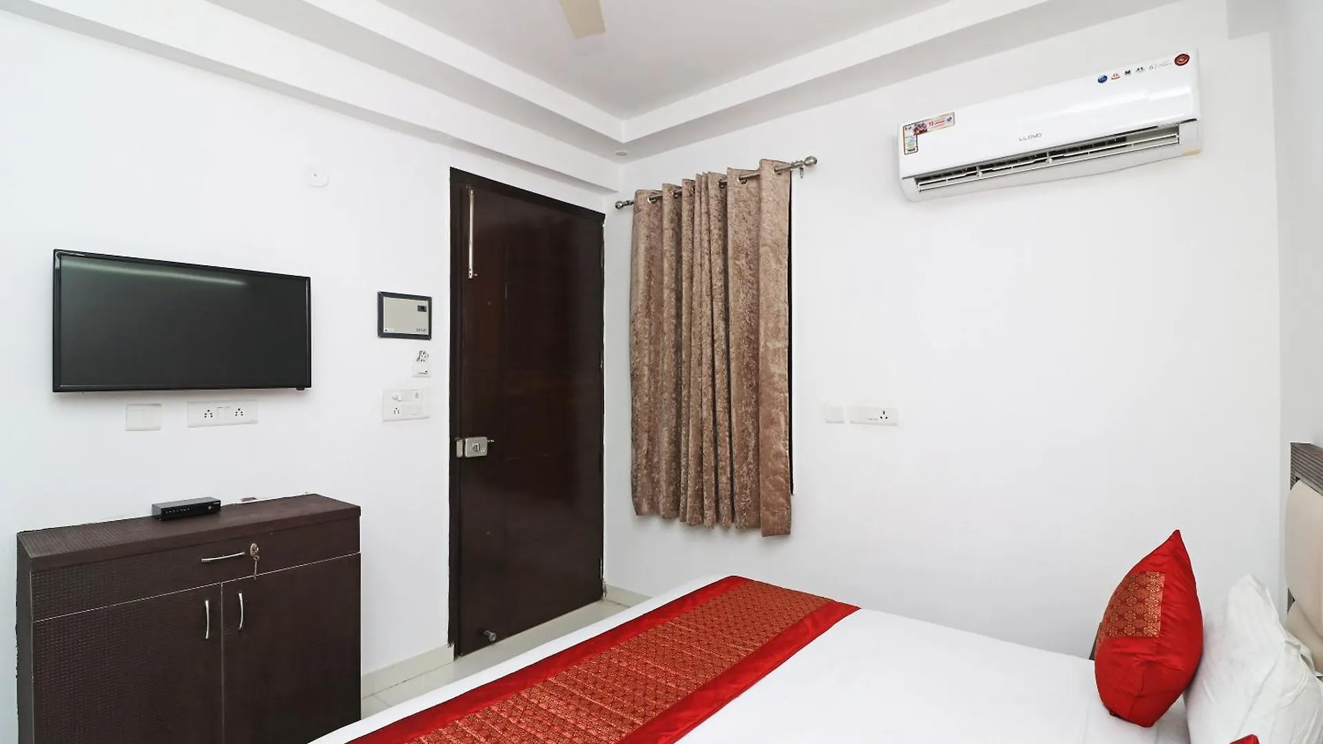 Hotel O Avalon Palace New Delhi 3*,  India